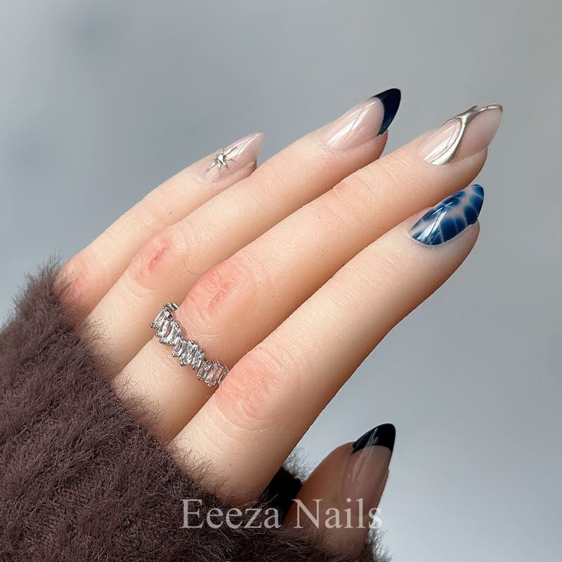 Nude Streaks
