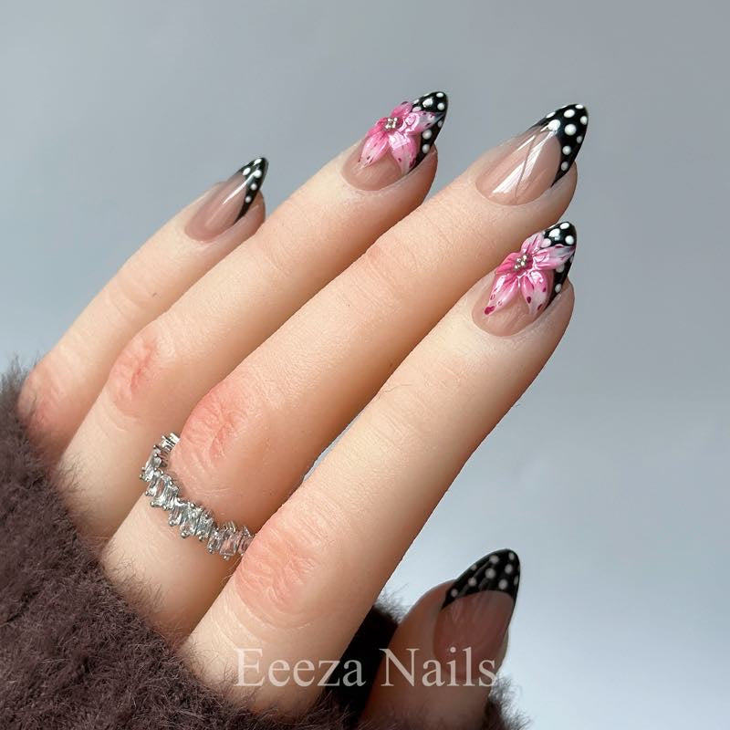 Dot & Petal