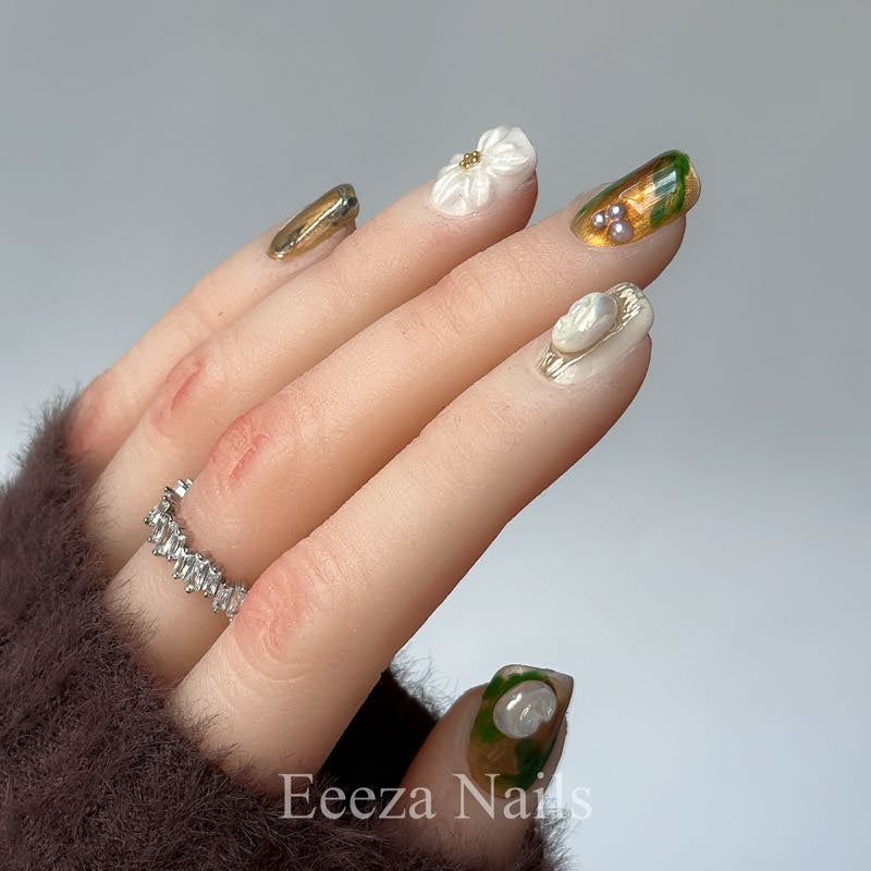 Gold Emerald