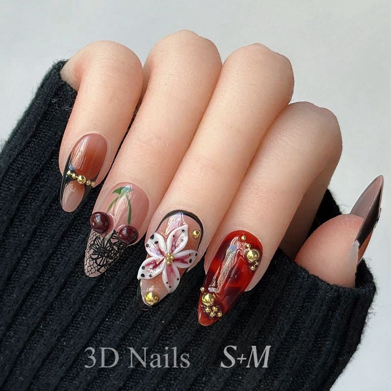 Detailed Nails
