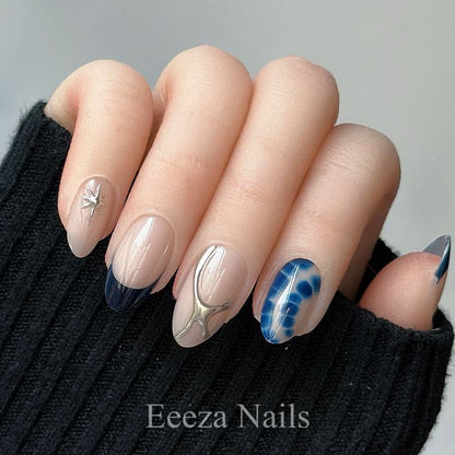 Nude Streaks