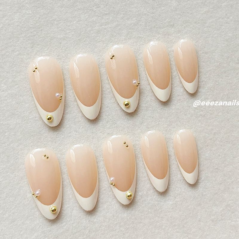 Pearl French 24p